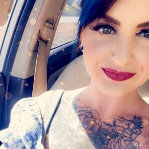Meet your Posher, Rebekah